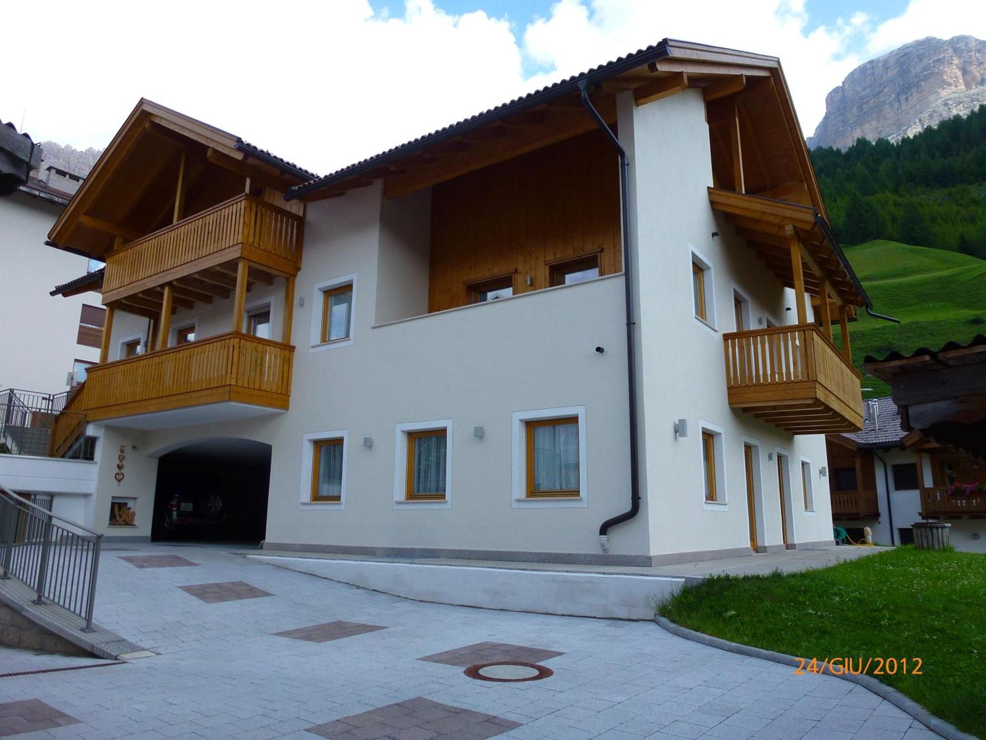 Residence Ciasa Dl Mone Colfosco Exterior photo